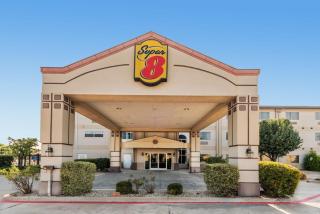 Super 8 by Wyndham Weatherford - 0