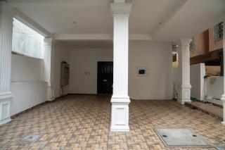 The Windsor - - 9