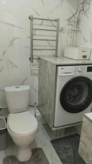 Bishkek city center, super location, new flat - Bischkek - 2