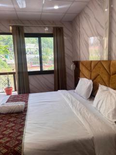 Shiv Ganga & Pyass Restaurant - Jāmb - 9