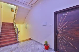 4Everstays by Ramayan Premium Suites Ultra Luxury Rooms & Restaurant With Free Parking And Free Wifi !! Best Family Preferred Hotel - Ayodhya - 4