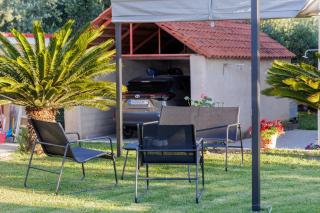 Lumelia Mansion Your Sunny Garden Stay - Kalamata - 8