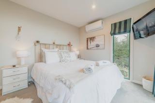 Group-Friendly Retreat - Ocean View Free Parking - Christchurch - 8