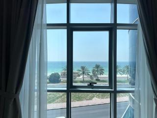 The Pearl 1-1BHK Full sea-side - 4