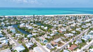 North End Chic - Anna Maria - 9