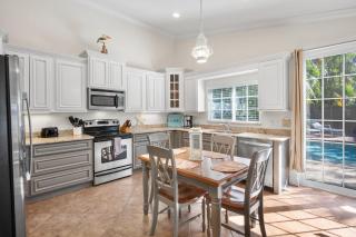 Addison's Beach House - Holmes Beach - 3