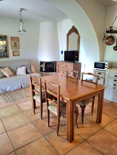 Aga's Seaview Cottages - Ágios Márkos - 3