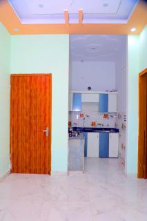Entire home in Modipuram - Jāmb - 5