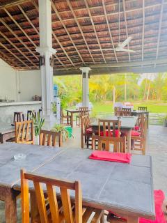 Sunny's Garden Hotel - Ambalangoda - 7