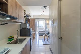 Comfy City Studio with Balcony and Sunsets - 6