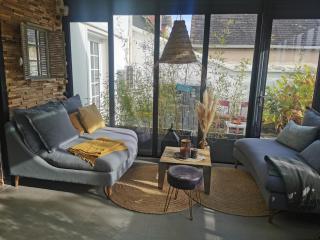 Oasis de Détente avec Piscine et Jacuzzi 300m2 - 3