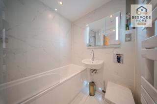 Modern 4 Bed 3 Bath House - 4 Groups with FREE Parking - Central London - Londra - 6
