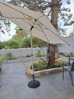 POUNEDES LUXURY SUITES - 4