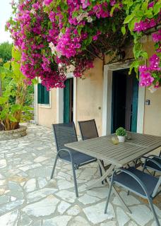 Aga's Seaview Cottages - 8