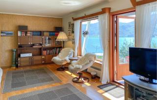 Stunning Apartment In Selje With Wifi - Selje - 1