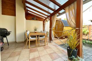 Dora Holiday House & Apartments - Keszthely - 0