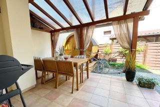 Dora Holiday House & Apartments - Keszthely - 8