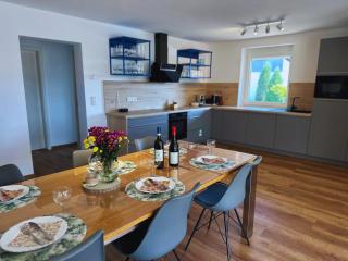 Frankenherz-Apartments - Premium Wohnung mit Terrasse & zwei Schlafzimmern, nahe Playmobil-Funpark, Self-Check-In - Großhabersdorf - 9