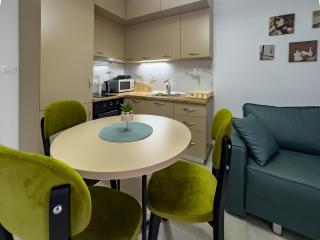 Eden Apartment - Golem - 6