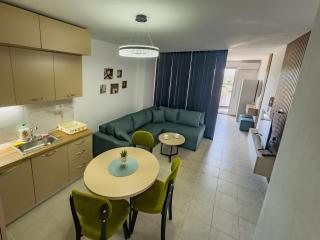 Eden Apartment - Golem - 3