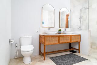 Villa Tentrem Canggu - Tumbak Bayuh - 9