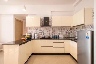 Quaint & Picturesque 2BHK Apartment by tisyastays - Candolim - 6