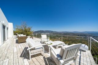 Stunning Sea View & Private Garden Villa in Bodrum - Bodrum - 2