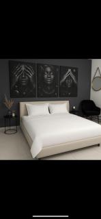 דירת גן מפנקת עם חצר גדולה בעיר השמש הנצחית - 0