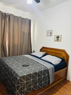 APMARAVILHOSO QUARTO e SALA LEBLON Recém REFORMADO ACEITO 5 pessoas NA ATAULFO DE PAIVA - 7