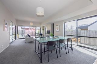 Mountain views in Meadowstone - Wanaka - 5