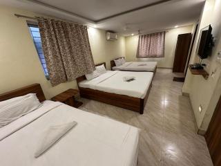Hotel Holiday Express - Calcutta - 9