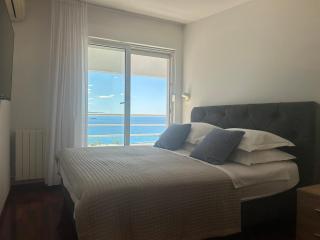 VELEBOS SUPERIOR APARTMENT - spacious luxury four-room apartment on 220 m2 - panoramic view of the sea and islands - prestigious location by the sea to the new city center of Žnjan - top amenities - free garage parking space- BURALUX properties - 9