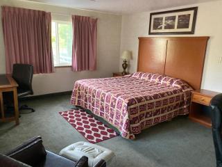 Capital O Stevenson Inn Riverside - 9