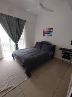 AINALYS HOMESTAY AT Suria Jelutong Service Apartment - Shah Alam - 4
