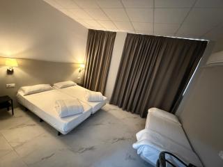 Hotel Bed and Breakfast Benidorm - Benidorm - 8