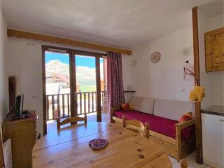 Joli 2 pièces rénové avec balcon, au pied des pistes, pour 4 personnes, La Joue du Loup - FR-1-504-524 - Le Dévoluy - 0
