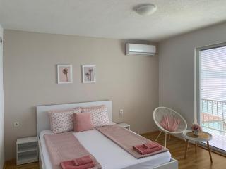 Apartment Polkaposki Trpejca - 8