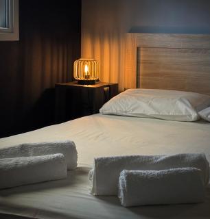 Joannas Airport Luxury Rooms - Artemida - 0