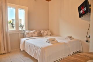 Garitsa Studio, Corfu - - 8