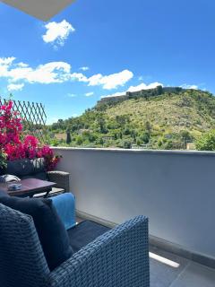 CastleView Suites - Shkodër - 0