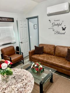 Charming two bedroom duplex apartment - 6