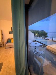 comfort rooms - 1
