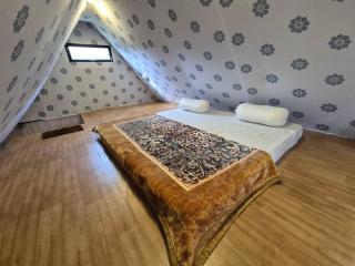Musafir Stay, Sissu - Sissu - 3