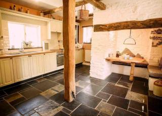 Charming Welsh Cottage - Johnston - 4