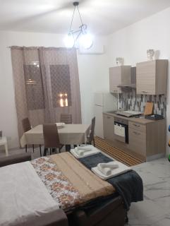 Simply Home - 5