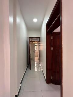 Modern Cozy 2br apartment in the heart of Bukoto - Nalakonge - 0
