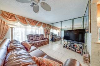 4 Mi to Hard Rock Stadium Miramar Home with BBQ! - 0