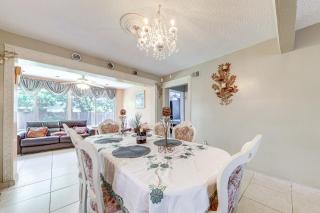 < 4 Mi to Hard Rock Stadium: Miramar Home w/ BBQ! - 2