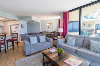 Sunbird Resort 11th Floor Free Beach Chairs - by Sunbird Rentals - Panama City Beach - 3
