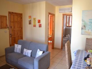 Casa vacanza BICHI con 4 posti e due balconi - San Foca - 0